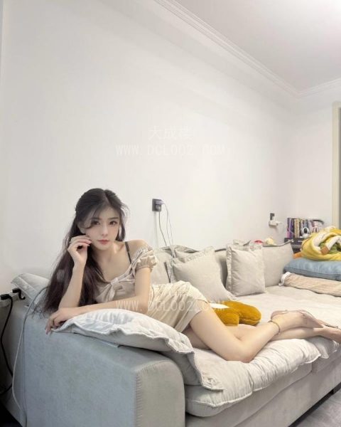 郑州大长腿青青子衿