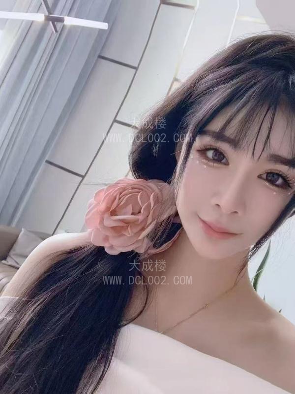 汉口美女蓝齐儿姐妹花