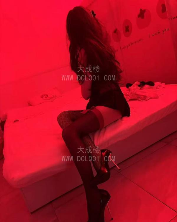 江岸小嫂子爽玩