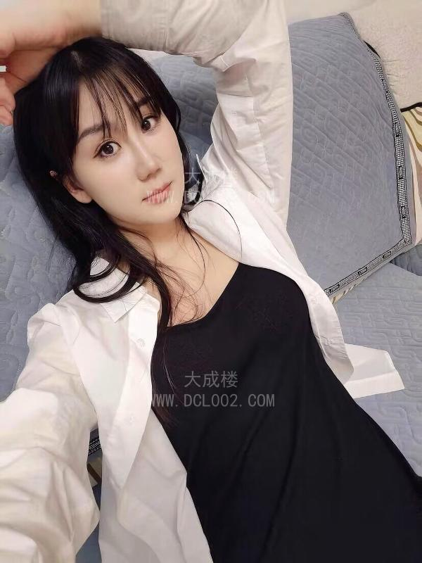 郑州服务型美女