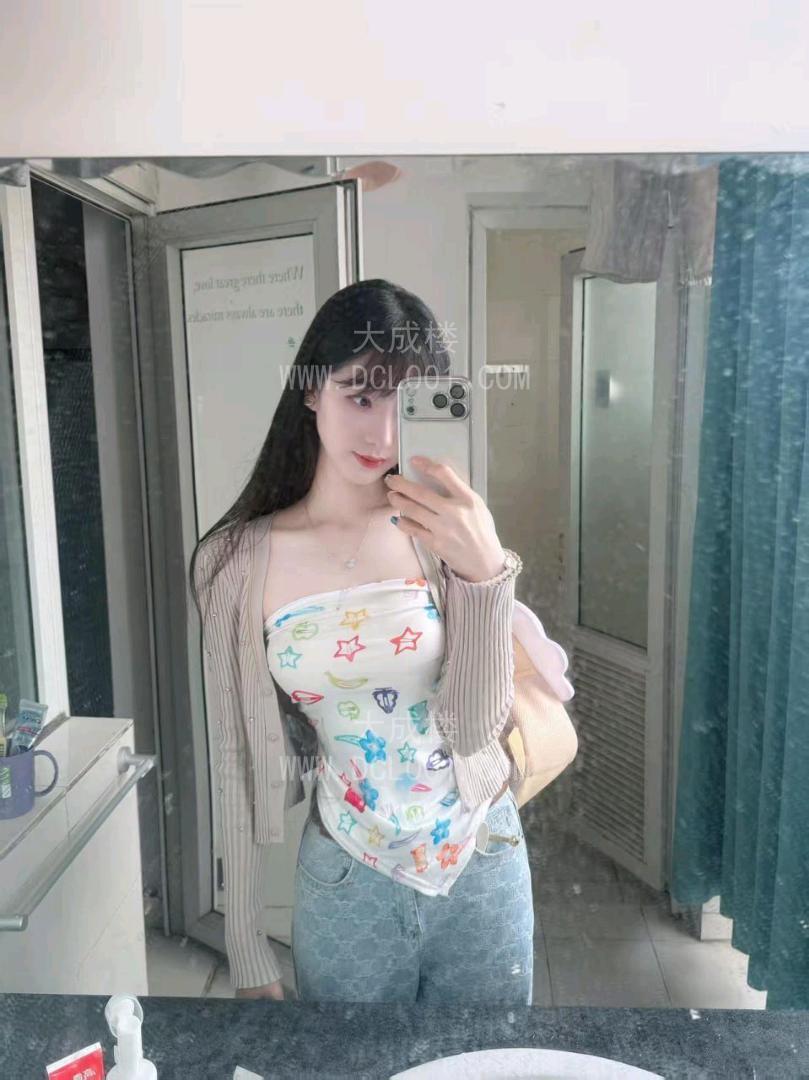 南京妩媚川女郎很会夹