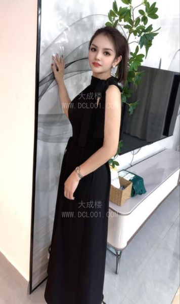 三亚来自新疆的美女