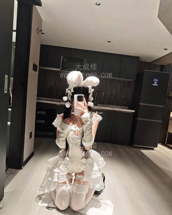 天河白虎喵喵cos