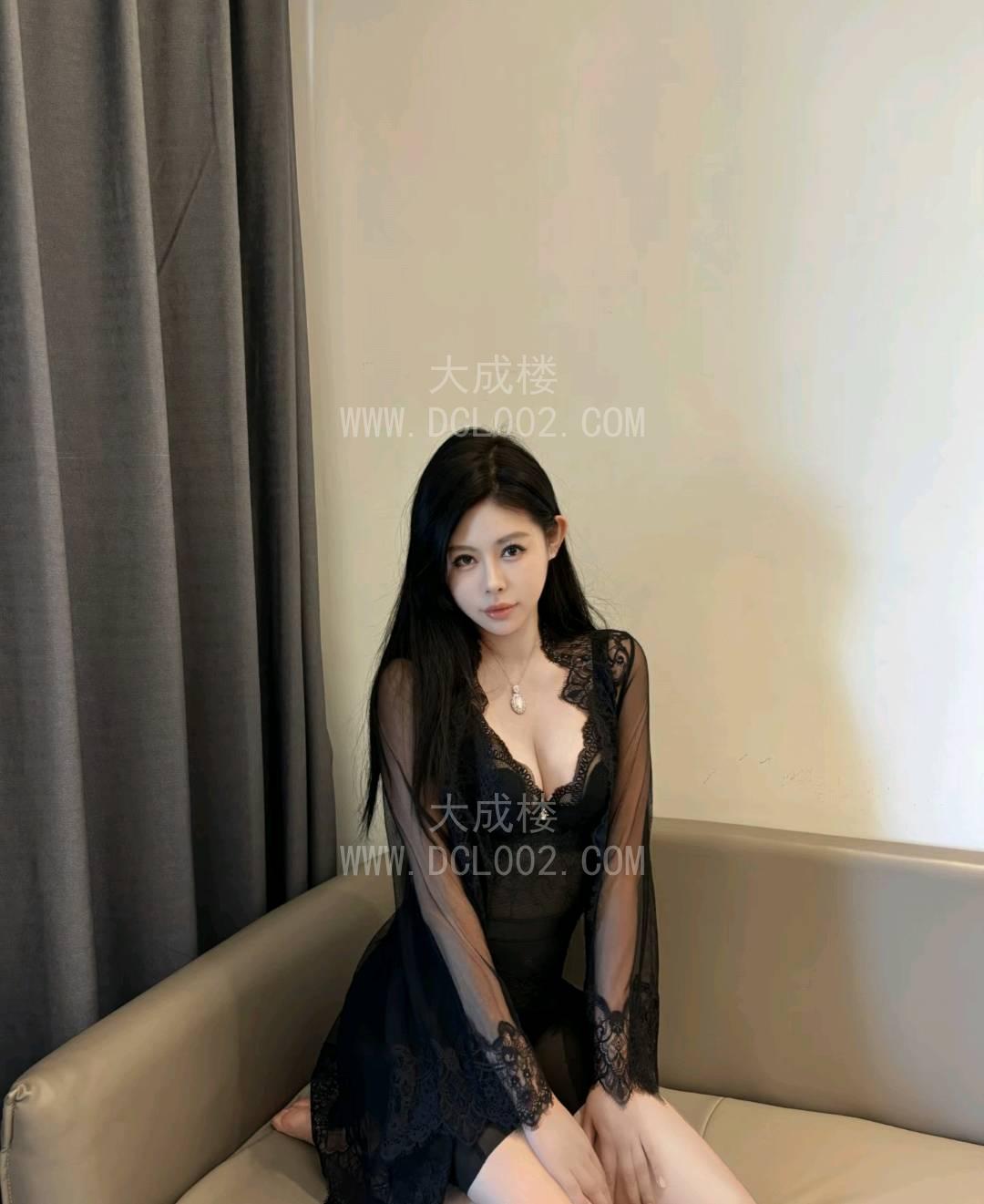 重庆巨乳学生赚外快