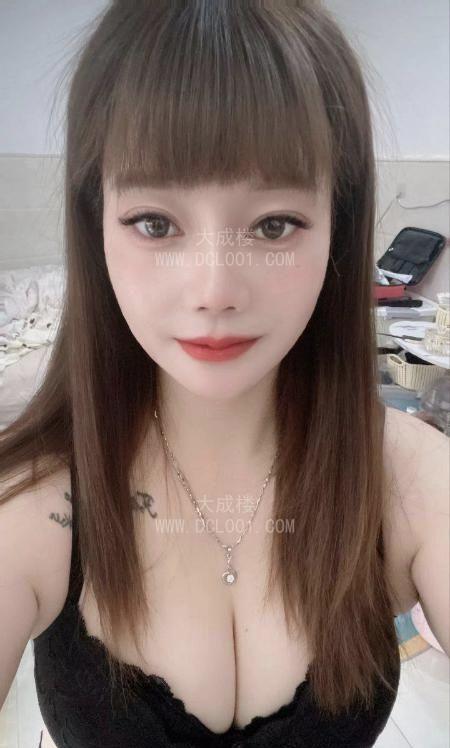 性感风骚大胸妹子