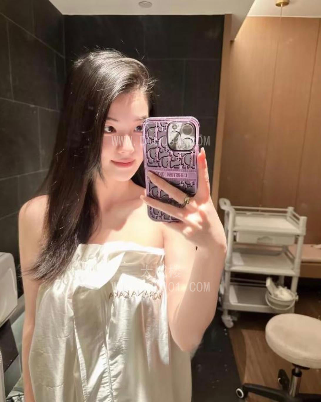 新建区丰满性感少妇