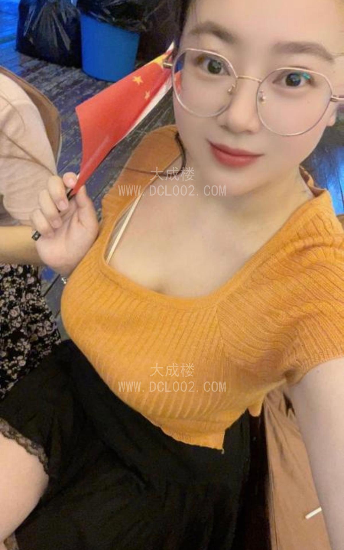 武汉光谷巨无霸琦琦