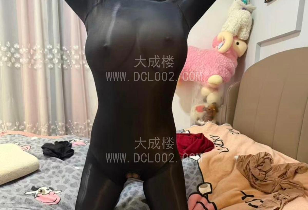 闵行可三通G奶大胸女