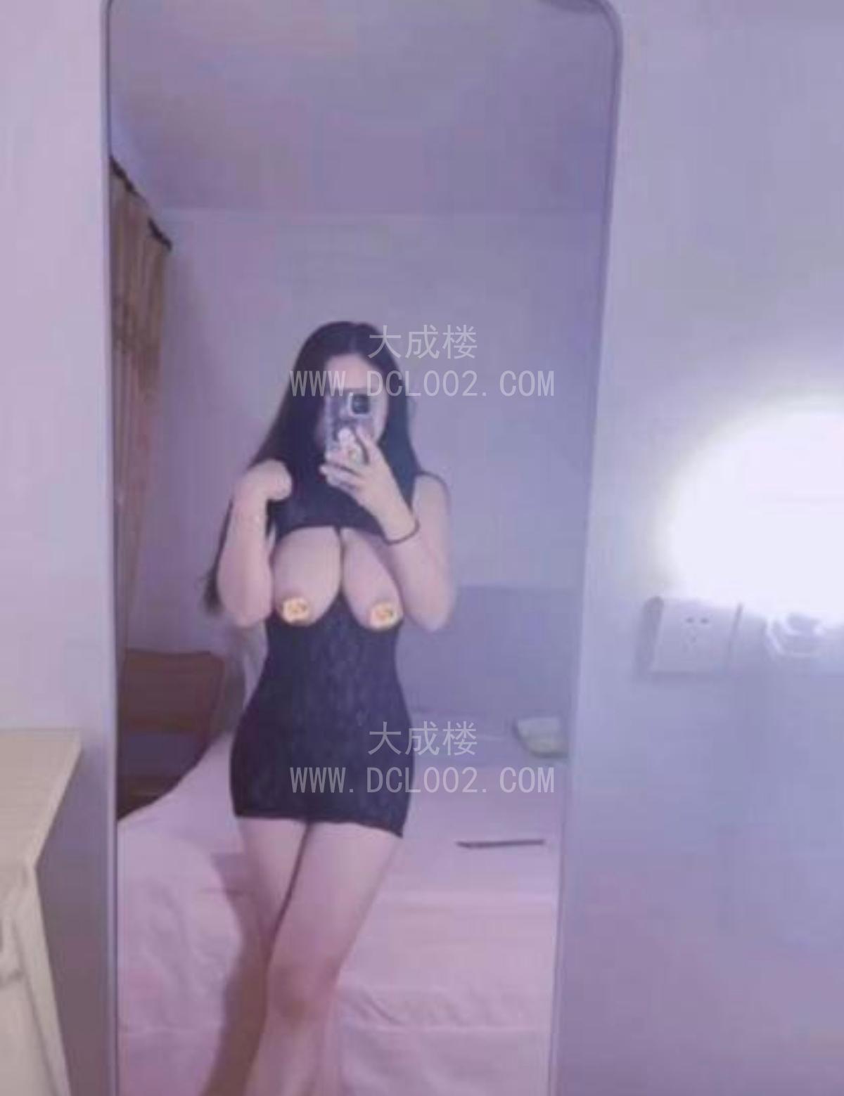 武汉光谷巨无霸琦琦