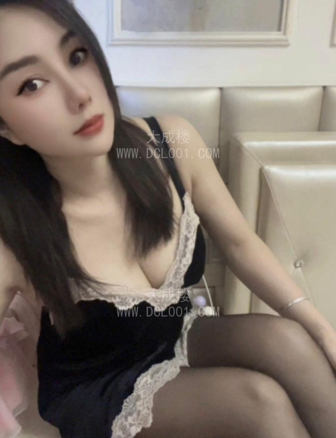 禅城性感风骚喷潮小苹果