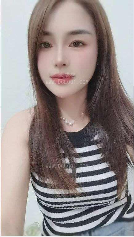 白云温柔体贴金莲