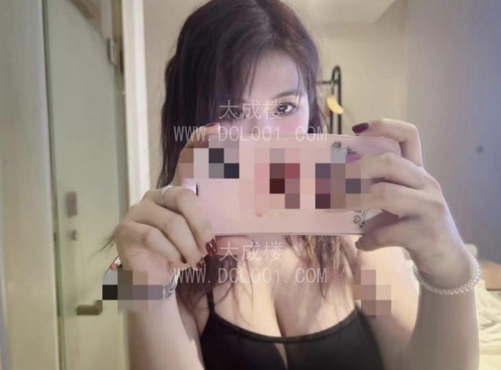 汉口大眼睛爱笑小姐姐