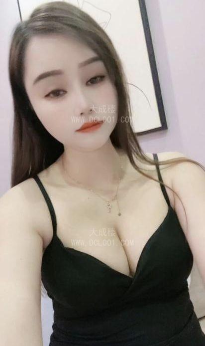 秀英水多大奶骚妇