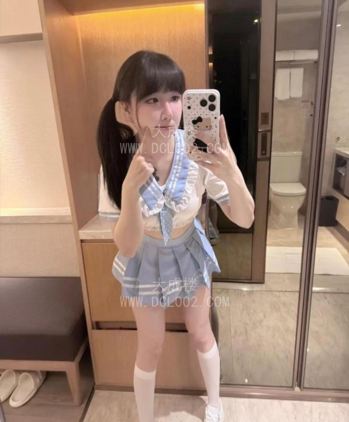 南京回归双马尾小萝莉