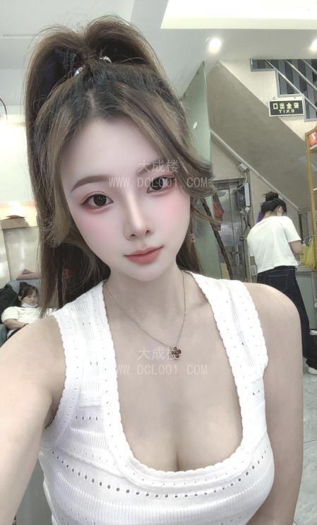 罗湖贴心女友半只狐狸