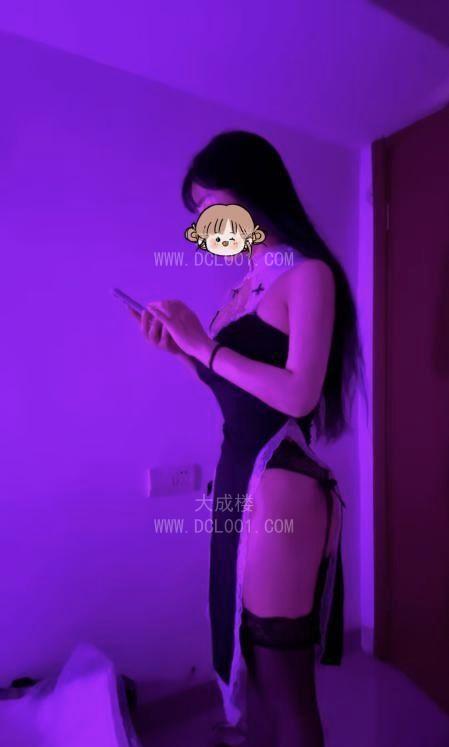 上城翘臀小女友