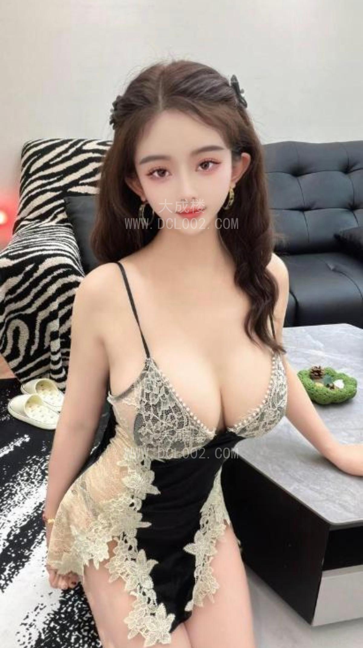 朝阳颜值大胸小姐姐